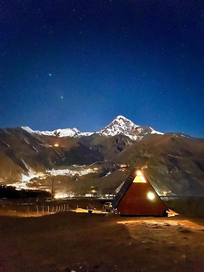 Alone Cottage Kazbegi Exteriör bild
