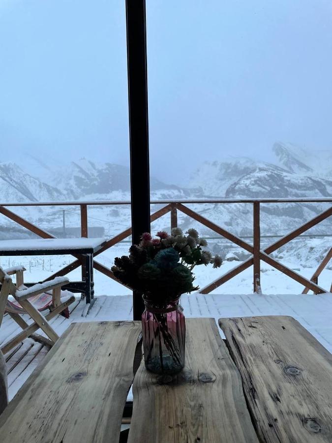 Alone Cottage Kazbegi Exteriör bild