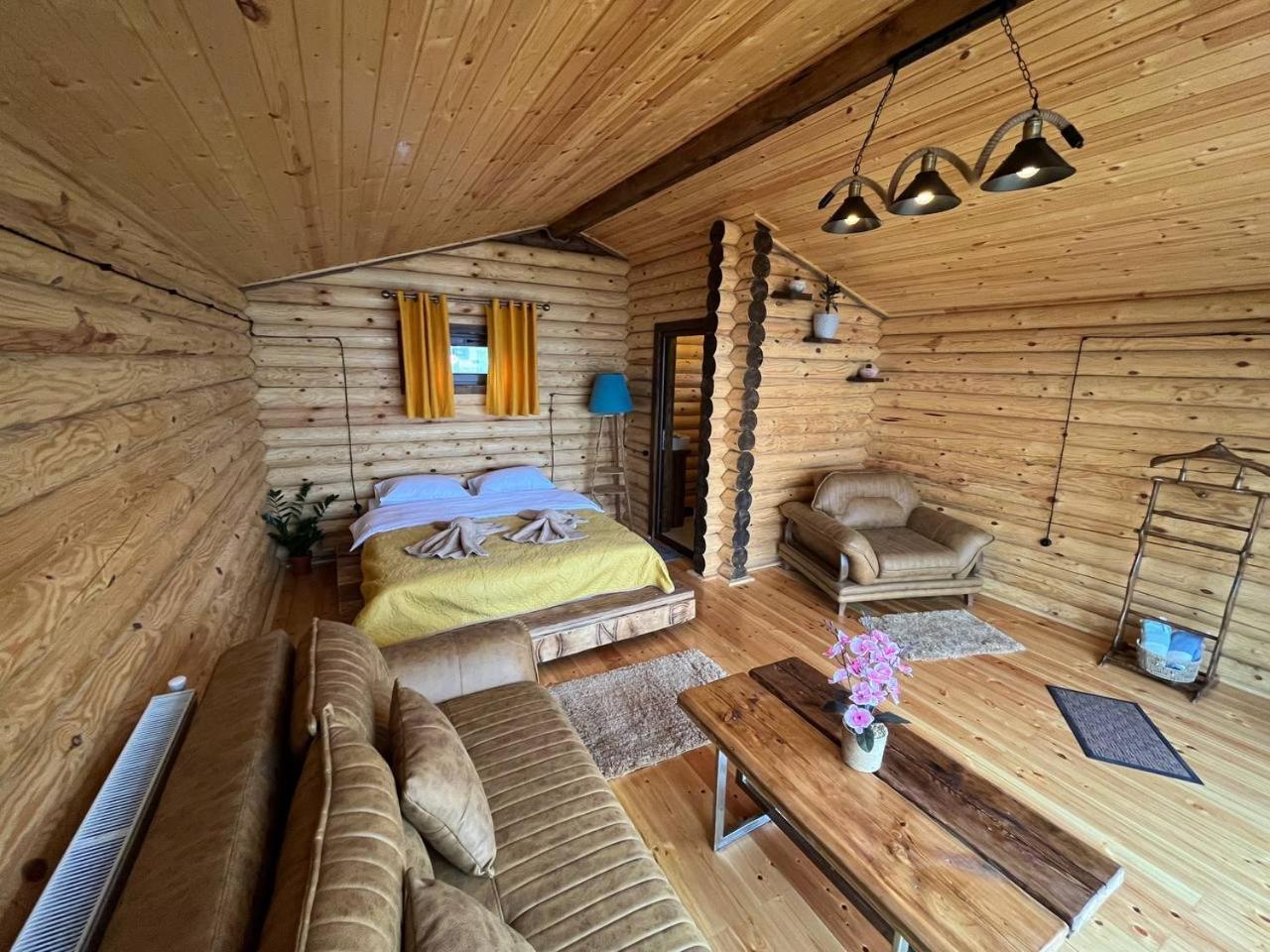 Alone Cottage Kazbegi Exteriör bild