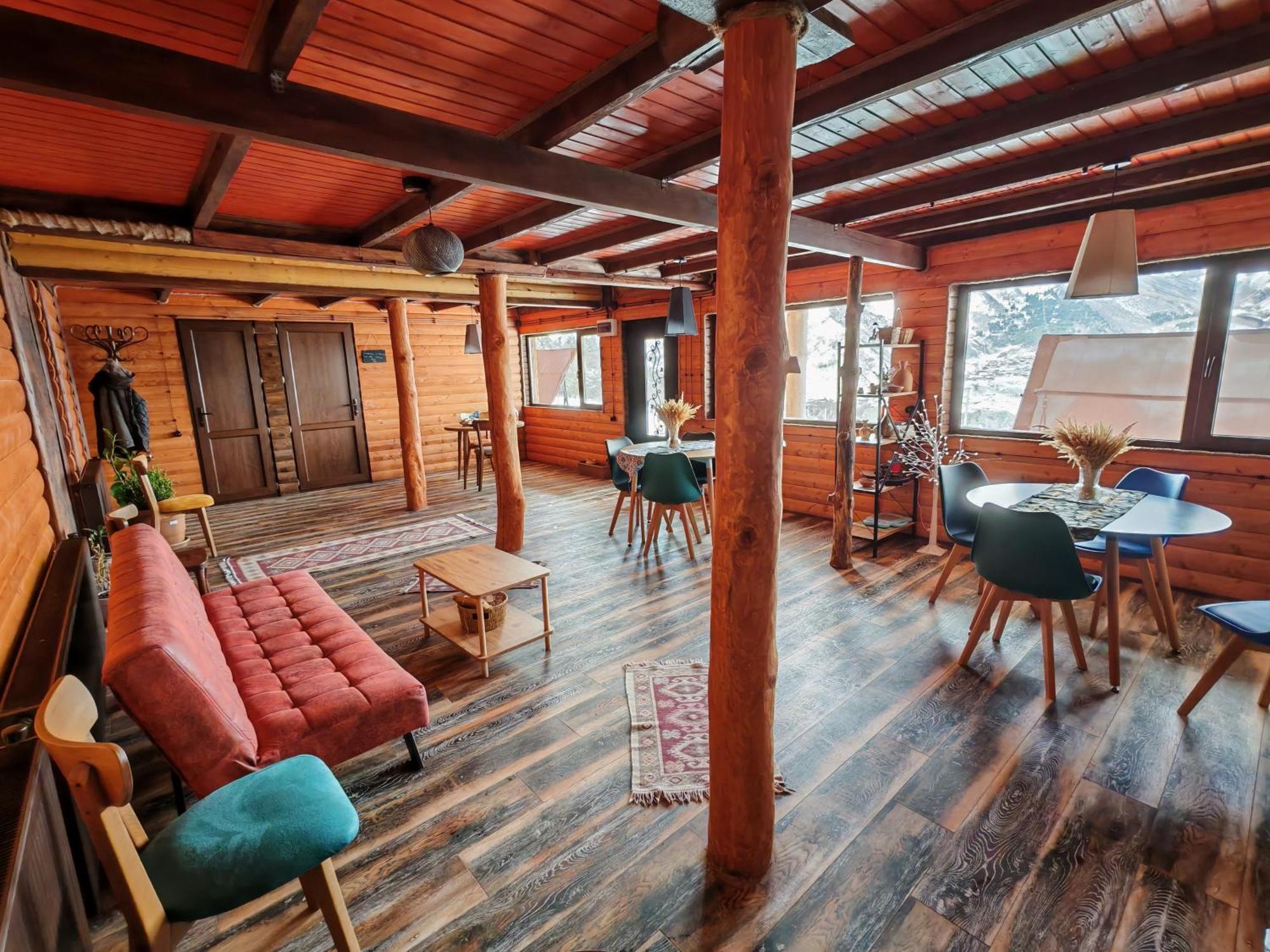 Alone Cottage Kazbegi Rum bild